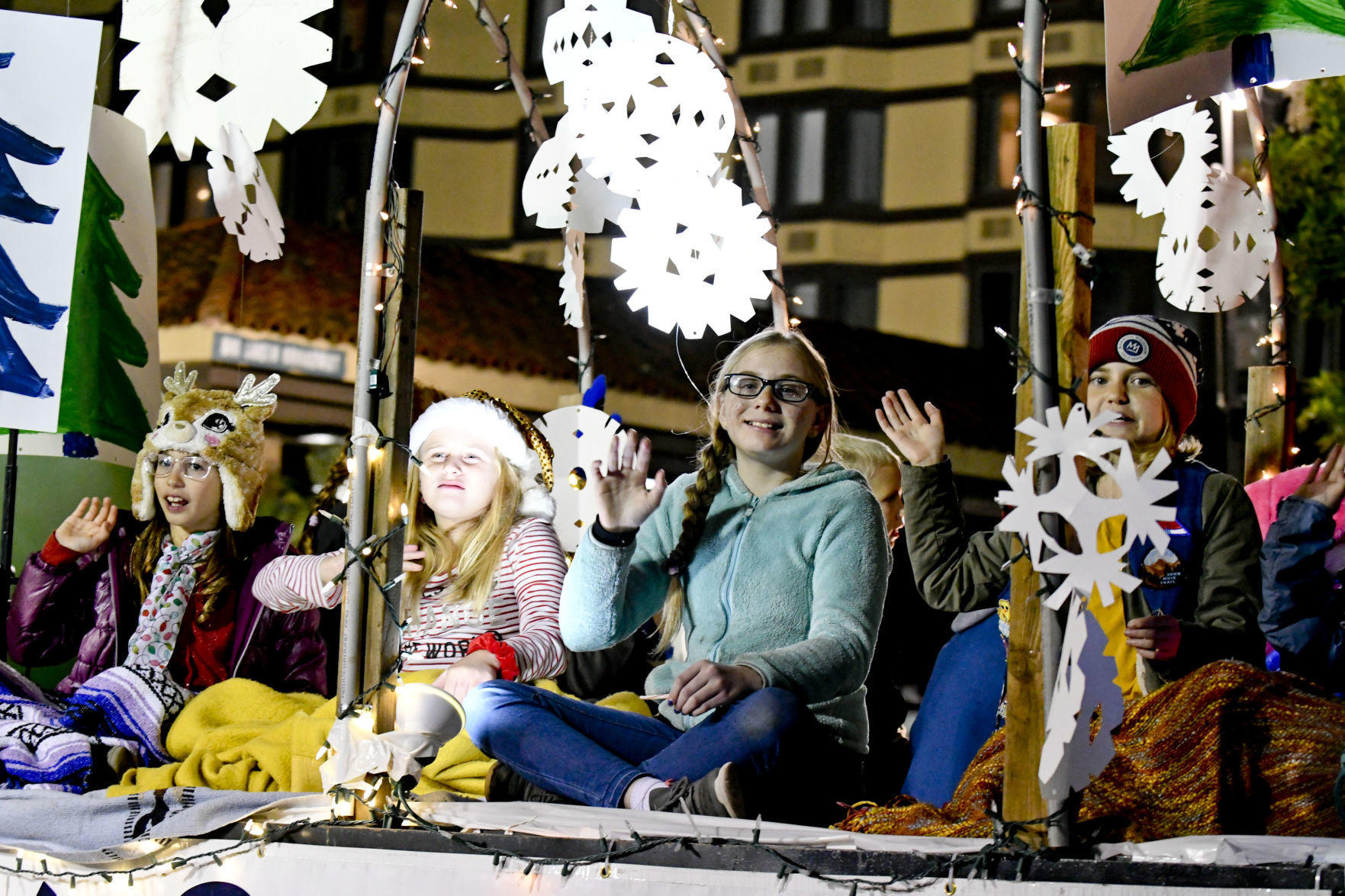 120719 SM Parade of Lights 63.jpg